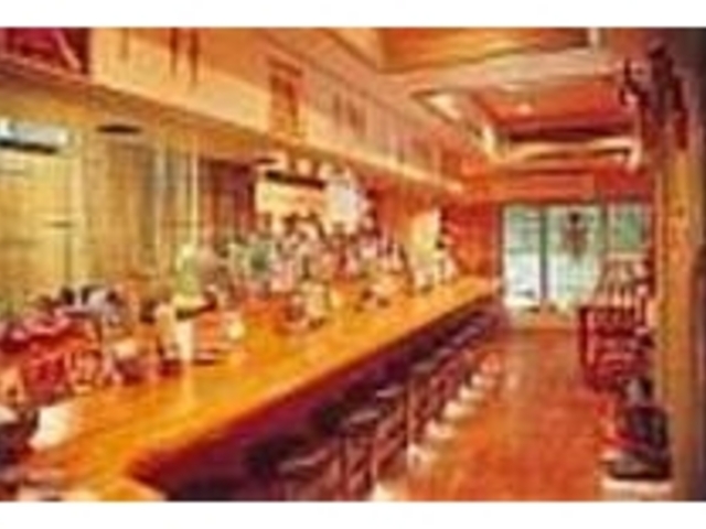 至る所にメキシコグッズが飾られた店内_メキシカン居酒屋 Pili-Pili