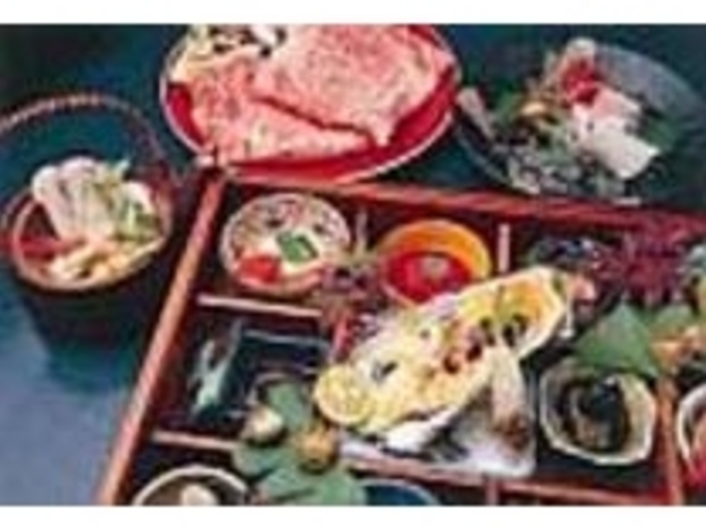 彩りよく、季節感のある盛りつけは見事_樂膳 銀座 花大根