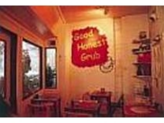 店内はポップでカラフルなペイントが_Good Honest Grub