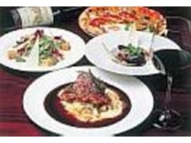 いろんな料理をシェアしてワインを楽しもう_Soho's 表参道