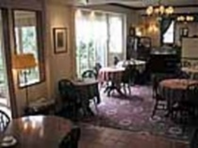 クラシック音楽と紅茶の香りに包まれて_St.Christopher Garden