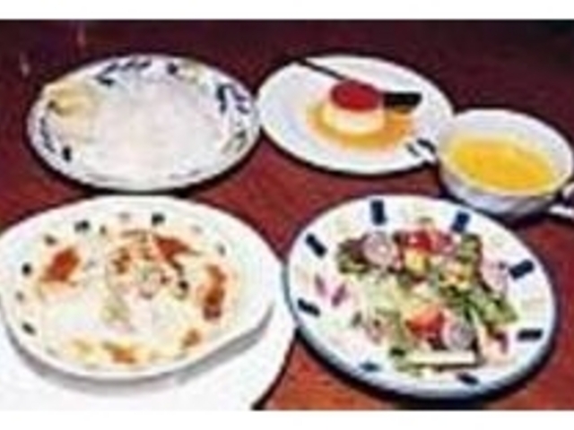ランチが840円からと安いのにはビックリ_レストラン めいぷる
