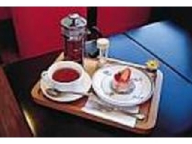 ケーキセット(630円)でティータイム_ル・パティシエ マルコ