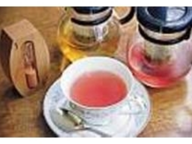 オーナー自らブレンドしたハーブティー_カフェレストラン ミント