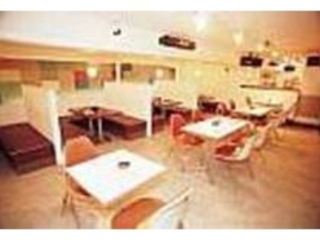 気分に合わせて席をチョイスしよう_joyce dining&lounge