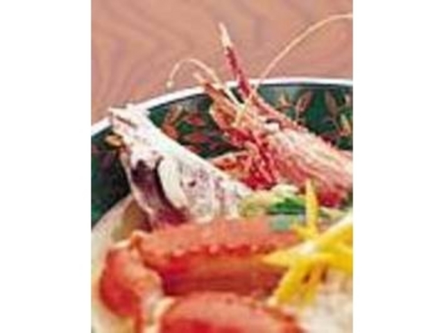 見た目も上品な京仕立ての『漁師汁』_滝の川 越前町本店