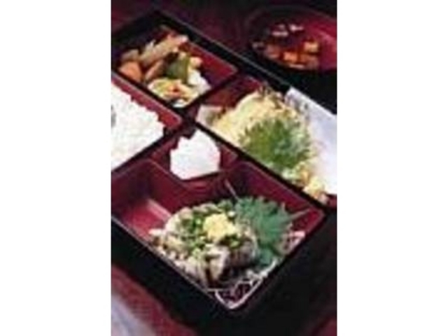 評判のつみれ汁付き『いわし弁当』_食事処 黒潮