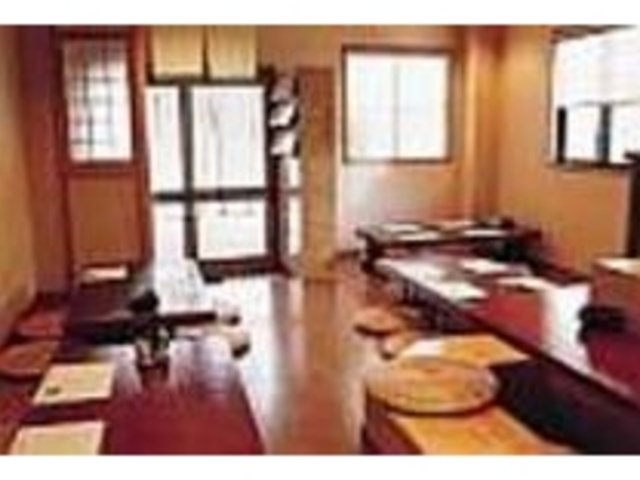 奥さんの意見が活かされている店内_SAKANA KOUBOU 濱扇