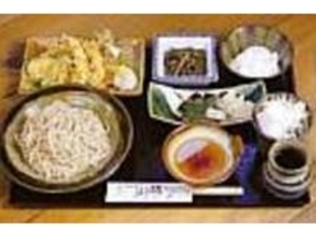 コシとのどごしが命の二八蕎麦を味わおう_塩屋 橘