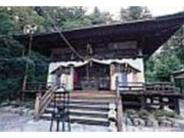 納経所は階段の右横にたたずんでいる_法泉寺