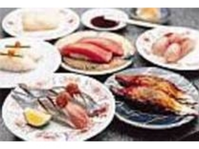 サバ、イワシなどの光りモノをぜひ!_まわる寿司市場 長浜店