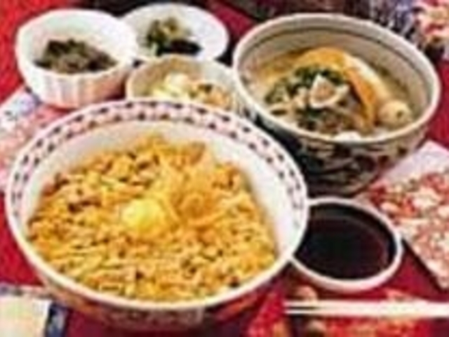 一面ウニだらけの『満腹ウニ丼』2500円_海鮮食堂 お魚菜道楽