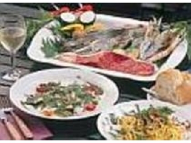 おいしい手づくりソーセージも味わえる_美味小舎&Vita