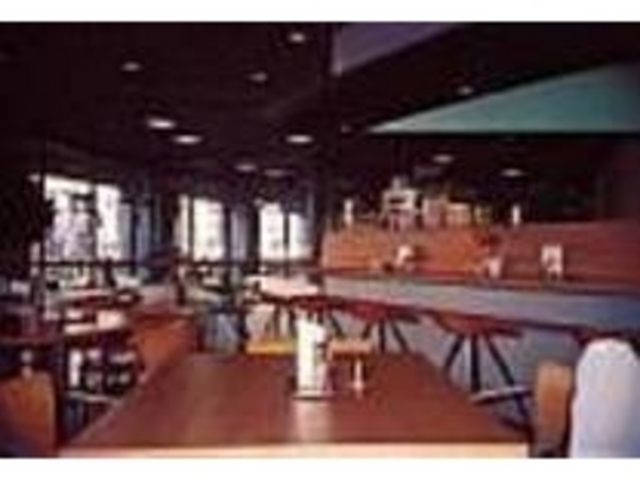 ランチはヘルシーさが、OLさん達に人気_ATRIUM CAFE