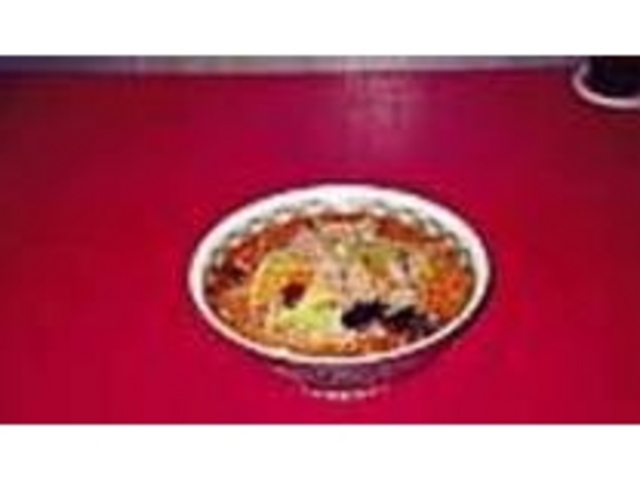 野菜のボリューム、たっぷりのゴマも魅力_中華麺房 典昭