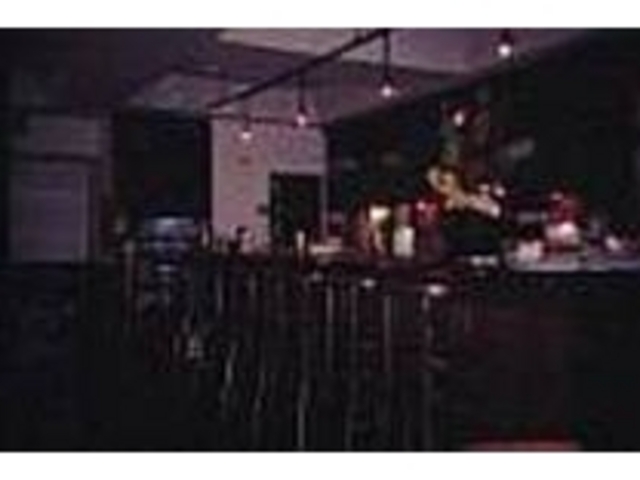 飾らず、媚びず、居心地がいい店内_Cafe MISTY