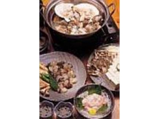 迫力の量!貝鍋、キク刺、活タコ七味焼ほか_酒・肴 網玄