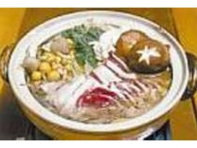 郷土の味『猪鍋』(写真は4人前)_恵山亭