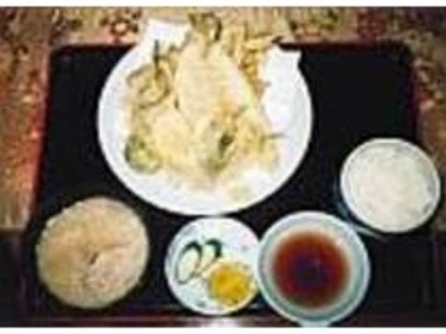 ご主人が獲った旬の魚介を自ら調理_船頭料理 天心丸