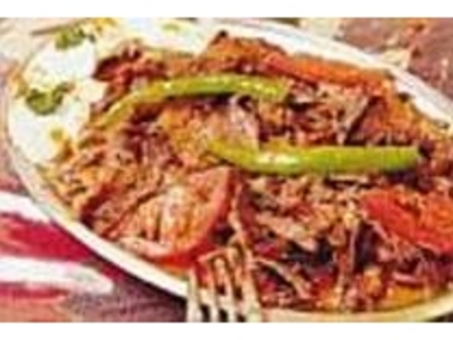『イスケンデル ケバブ』1人前1500円_トルコ料理 メルハバ