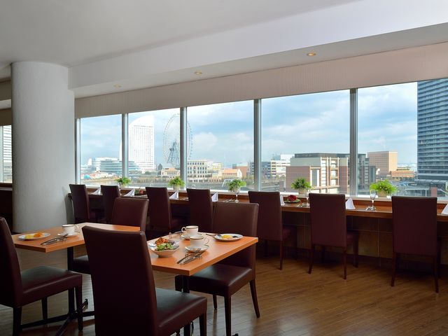 店内イメージ_横浜桜木町ワシントンホテル DINING&BAR BAYSIDE