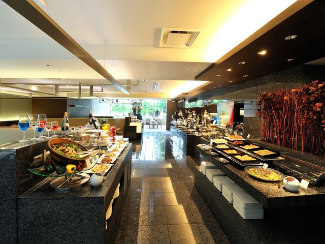 カフェ・イン・ザ・パーク店内(3)_ANAクラウンプラザホテル大阪
