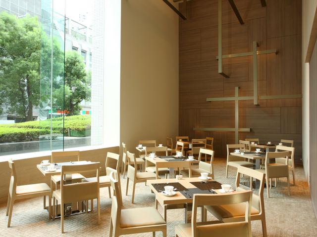 カフェ・イン・ザ・パーク店内(2)_ANAクラウンプラザホテル大阪