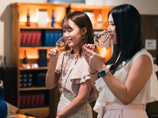 オリジナルワインを試飲の上、ご購入いただけます。_赤富士ワインセラー