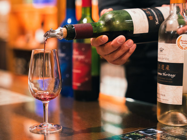 試飲してからご購入いただけるので、きっとお気に入りのワインが見つかる!_赤富士ワインセラー