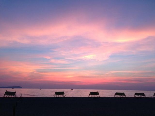 有明浜に沈む夕陽 絶景