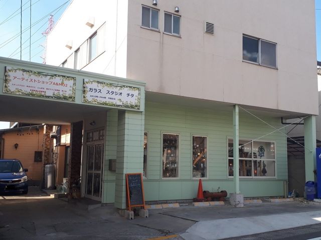 名鉄八幡新田駅から徒歩5分、アクセスも良好です!_アーティストショップA&MO2(ガラス工芸)