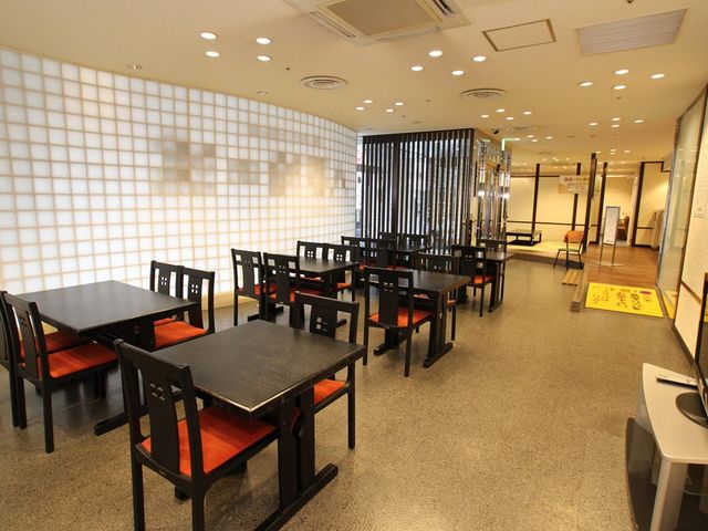 1階 天然温泉施設「八百治の湯」ロビー_八百治博多ホテル
