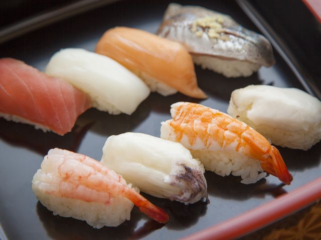 一度体験すればご家庭でも本格的な握り寿司が楽しめます。_体験食館侍SAMURAI