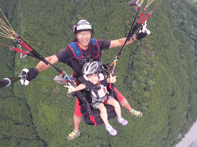 小さいお子様も体験可能です。_スカイテックフライングアカデミー