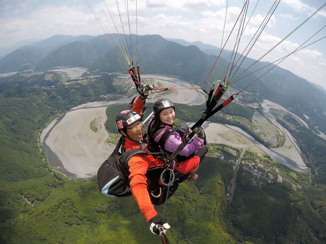 上空からの景色は最高!プロインストラクターと安心して空の旅をお楽しみください。_スカイテックフライングアカデミー