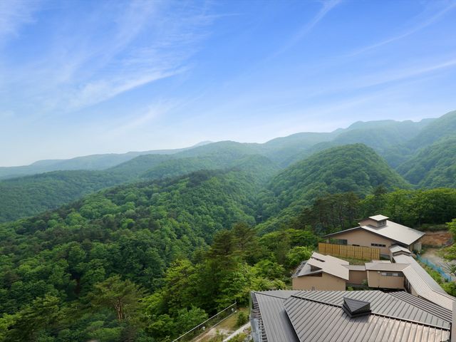 山の中に佇む高台にある旅館です_花月ハイランドホテル