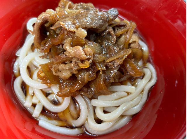夏限定の冷やし牛盛りうどん!_ユニオン ベース