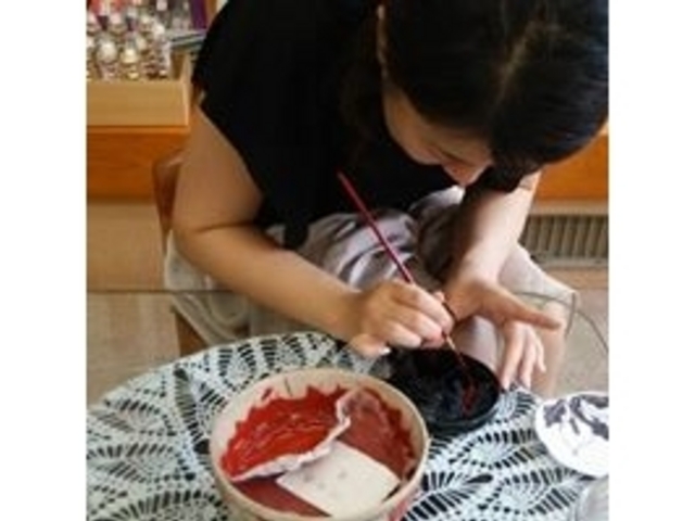 お一人様でも漆芸体験は可能です。_工房ヤマセン辻佛檀