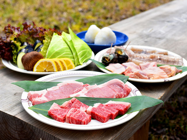 手ぶらでもOK
但馬牛(たじまぎゅう)
八鹿豚
但馬鶏etc
贅沢食材プランもご用意(前日までの要予約)_シルク温泉