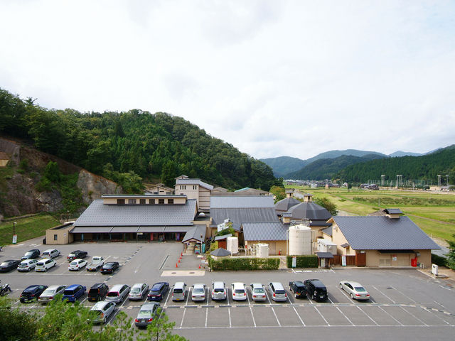 駐車場150台_シルク温泉