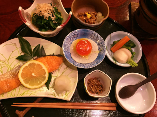 旅館 比与志