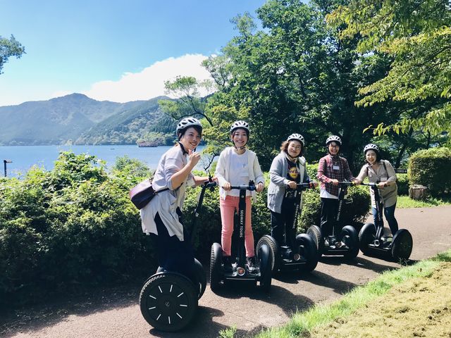 景勝地の箱根芦ノ湖を眺めながら巡ります。_箱根芦ノ湖セグウェイツアー