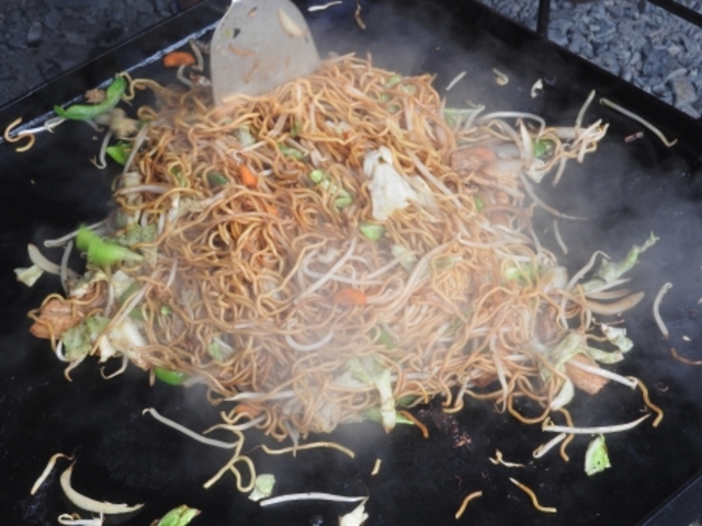 焼きそば_バーベキューガーデンルピナス河口湖