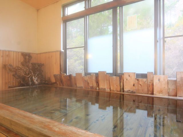 檜湯の宿 松伯