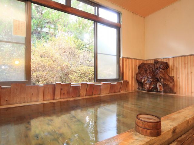 檜湯の宿 松伯