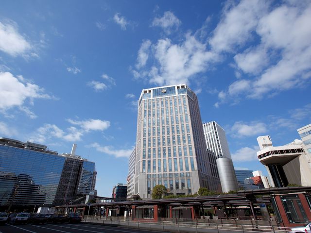 横浜駅西口より徒歩1分_横浜ベイシェラトン ホテル&タワーズ