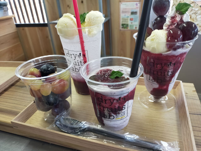 葡萄のスィーツ勢揃い!_あわら温泉フルーツパークOKAYU