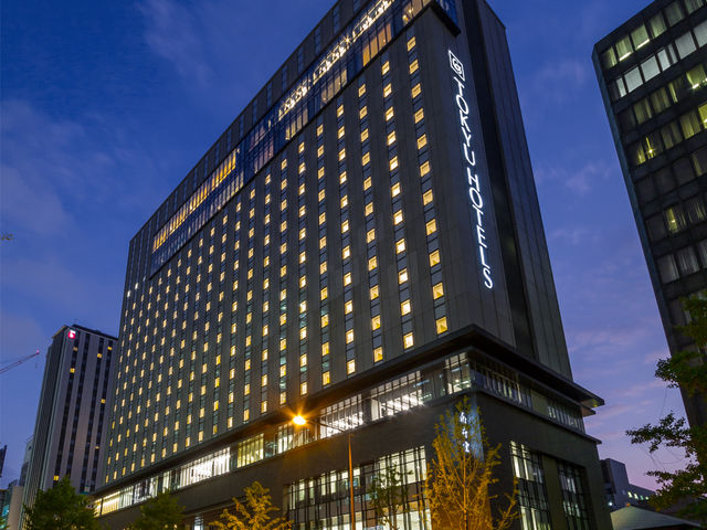外観(夜)_大阪エクセルホテル東急