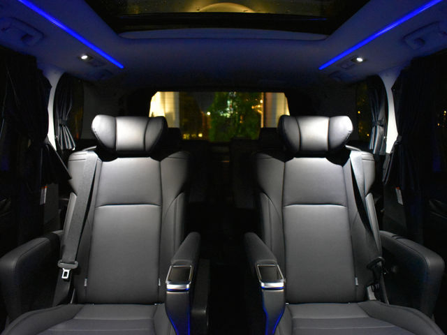 Nagano Luxury Taxi (ナガノ ラグジュアリー タクシー)
