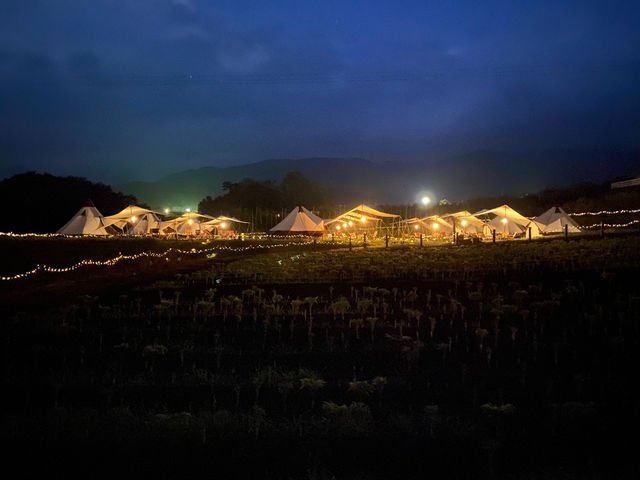 夜は幻想的な雰囲気です_Akari かわば田園キャンプ場